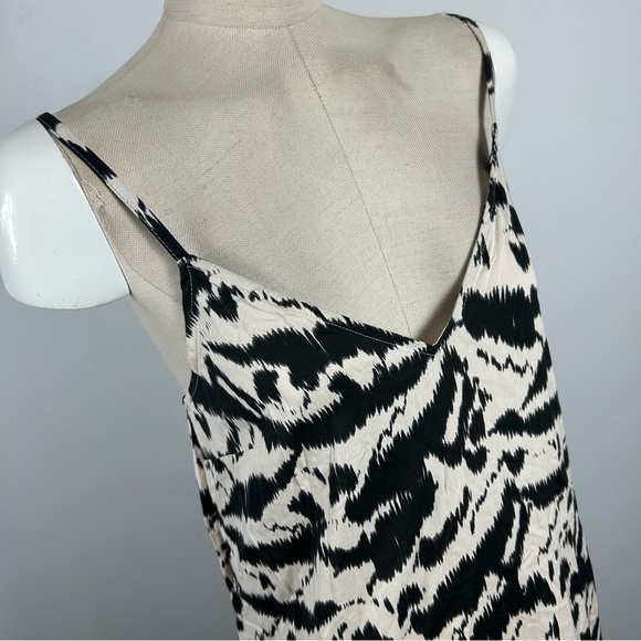 💕 NWT Old navy Black and White Maxi Dress S - Picture 5 of 14